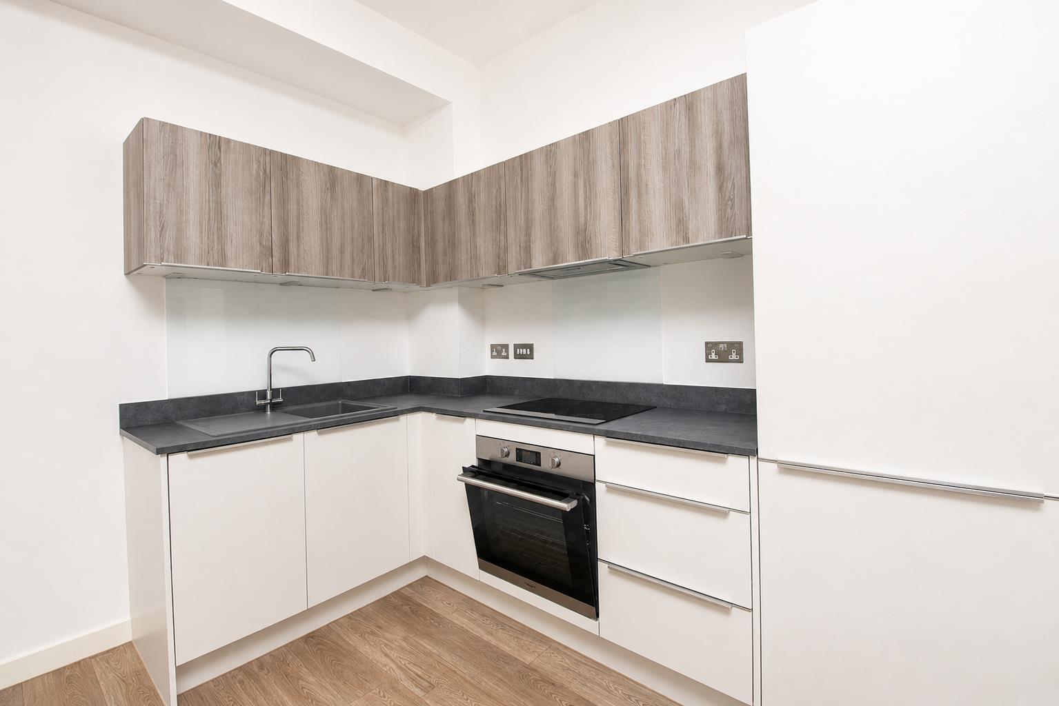 1 bed property in North Star Avenue, Swindon